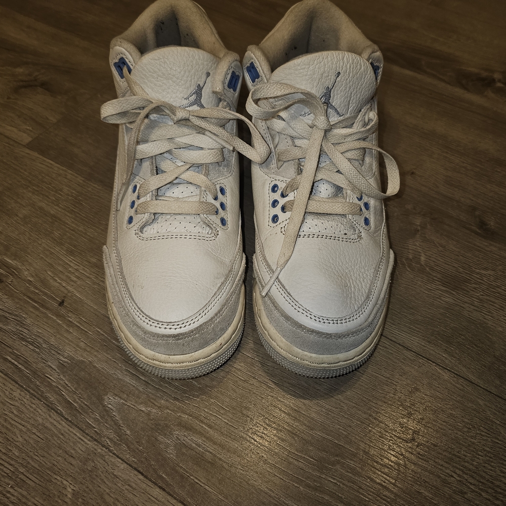 Jordan Kids Sneakers in White and Blue